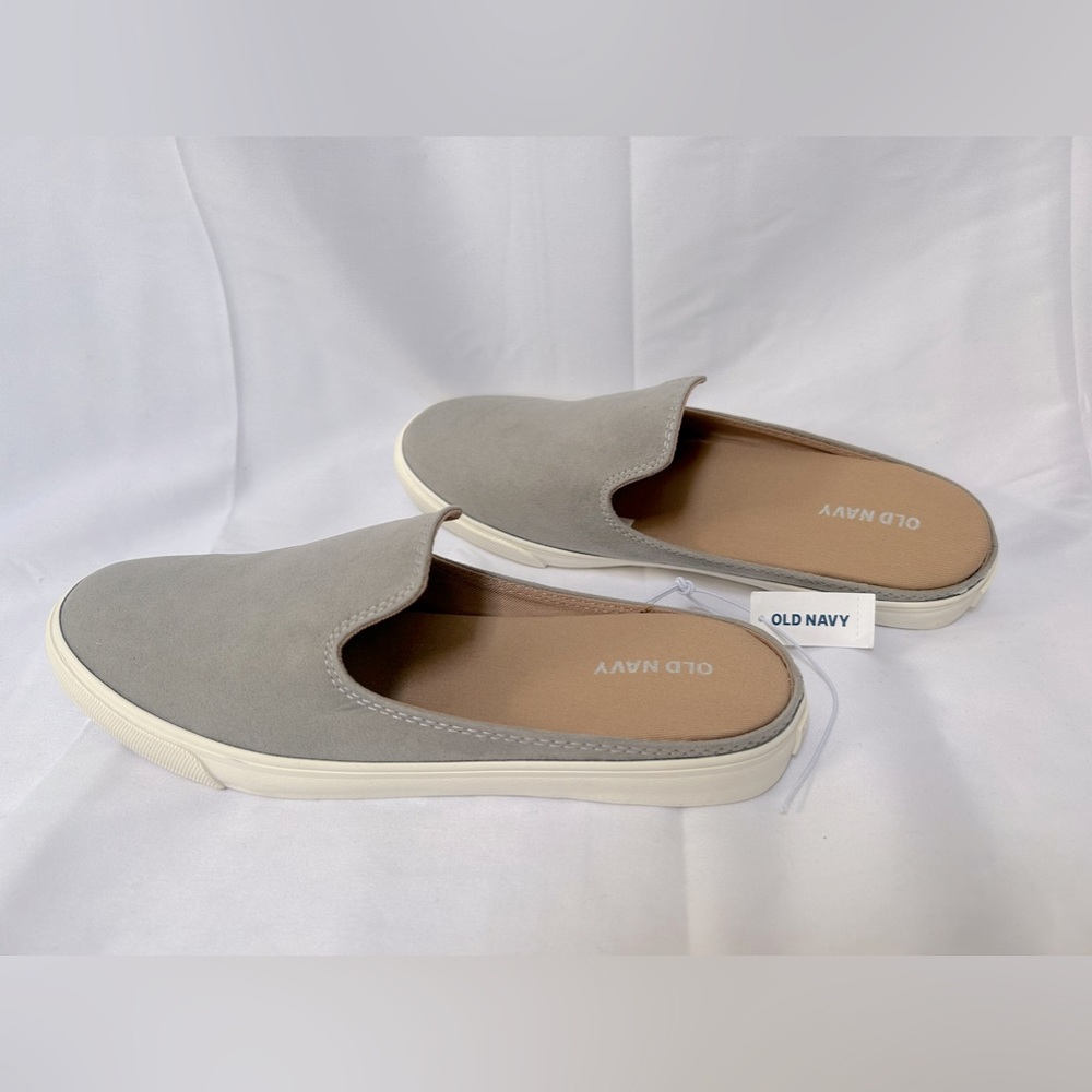Old Navy grey faux suede slip on mule sneaker Sz 7